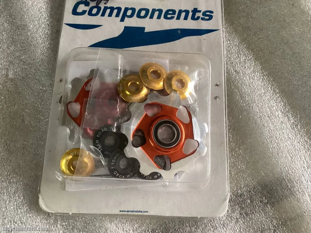 Aerozine Ceramic Jockey Wheel 11T | 1Pair @ free pos
