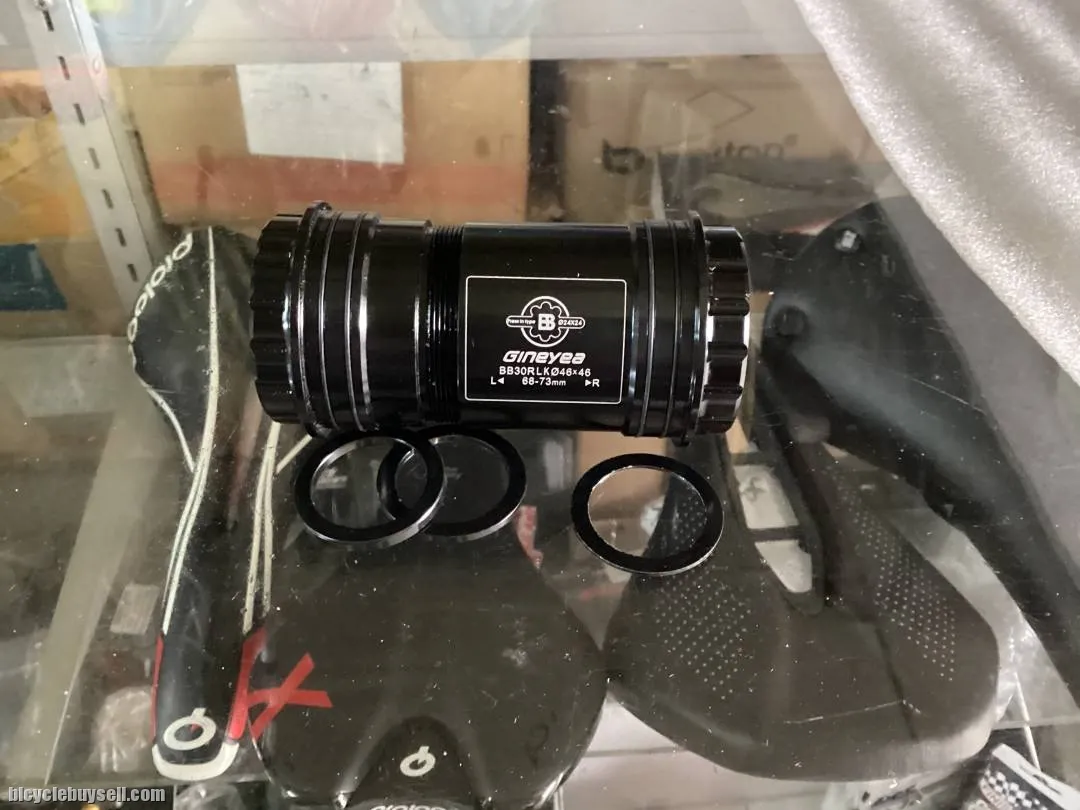 Gineyea PF30/24mm Shimano Ceramic BB (free pos w.m)