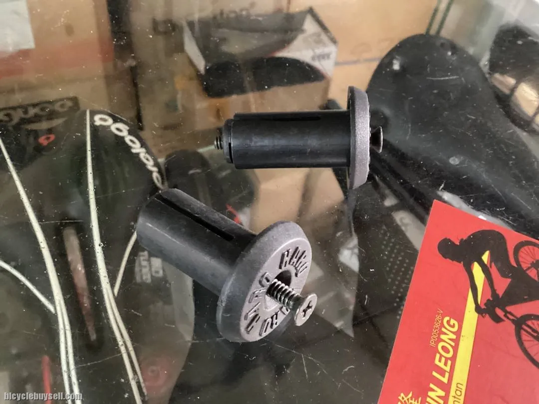 Haro USA NOS Bar End Cap Original (free pos w.m)
