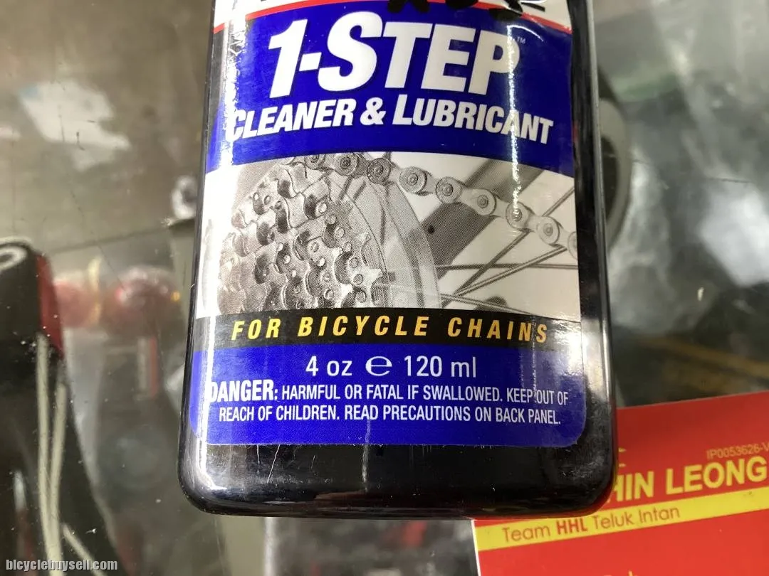 Finish Line 1-Step Clean/Lubricant USA (free pos w.m)