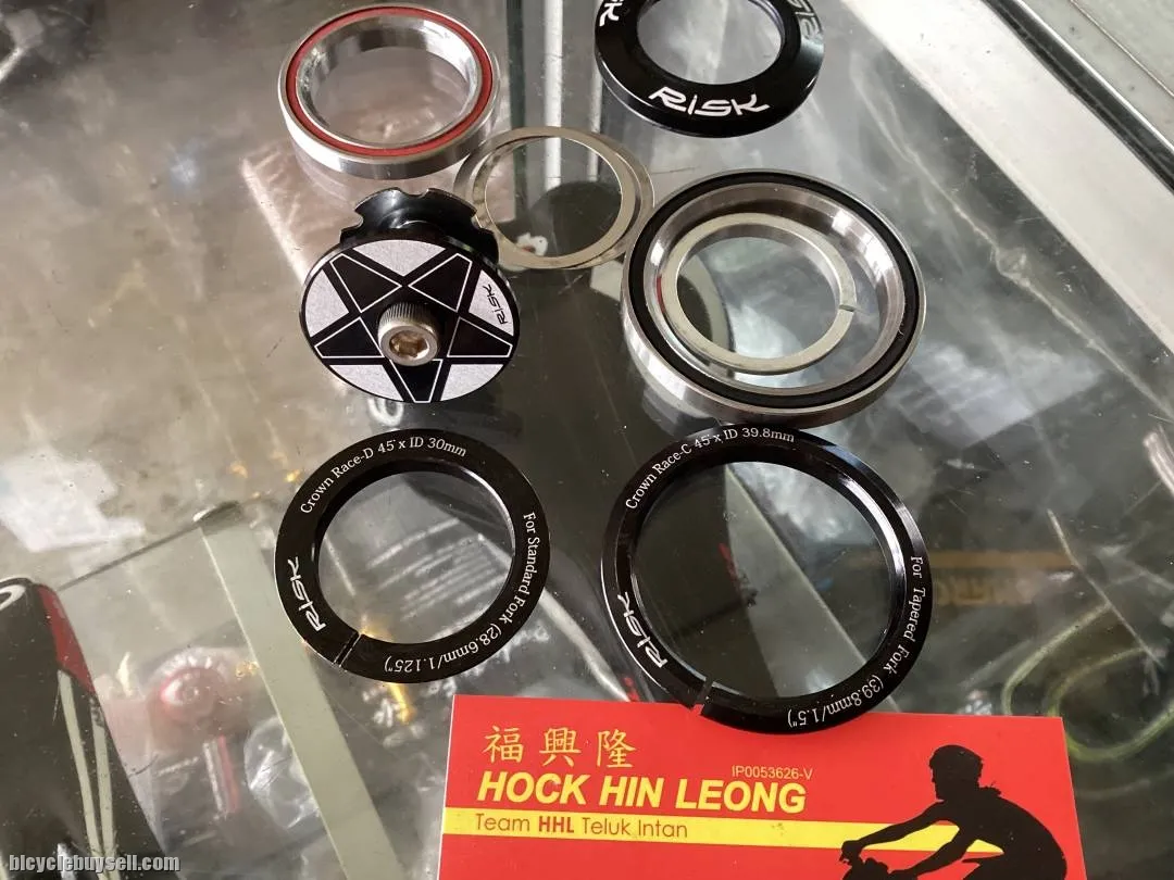 Risk Intergrade Tapered Headset 41.8/52mm (free pos w.m)
