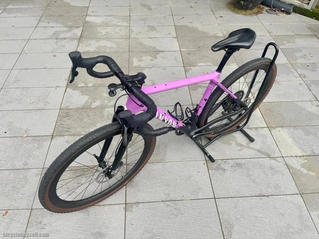 Canyon Grizl CF SLX 8 eTap Suspension (Gravel bike)