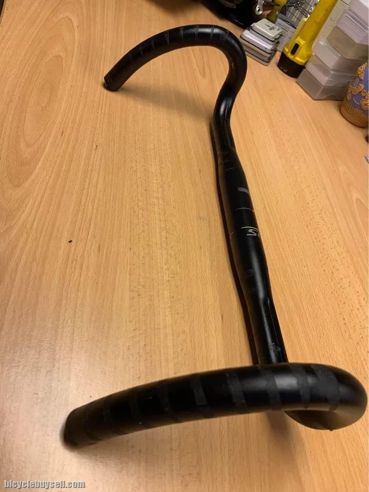 Road Bike Handlebar - Syncros RR2.0 Anatomic 31.8mm