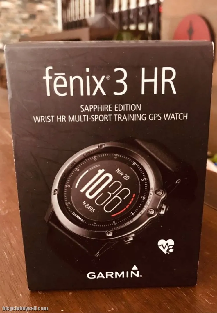 Used Garmin Fenix 3HR full in box