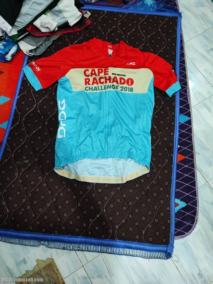 Used Cycling Jerseys - XL