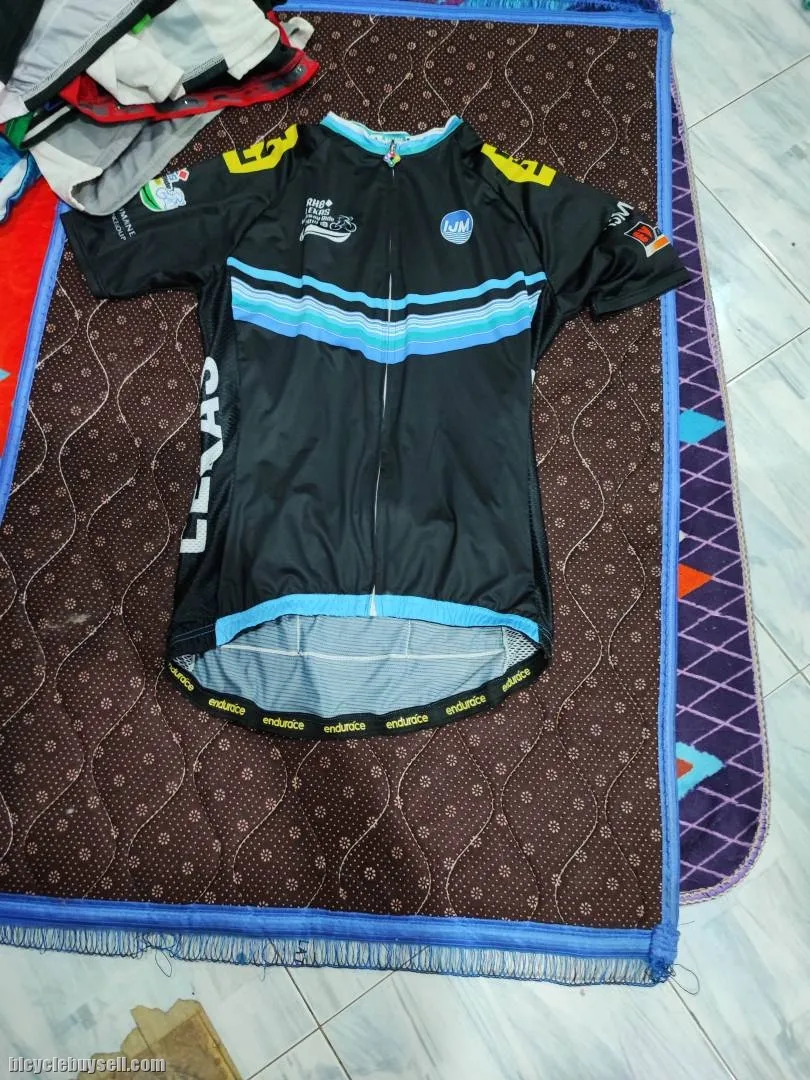Used Cycling Jerseys - XL