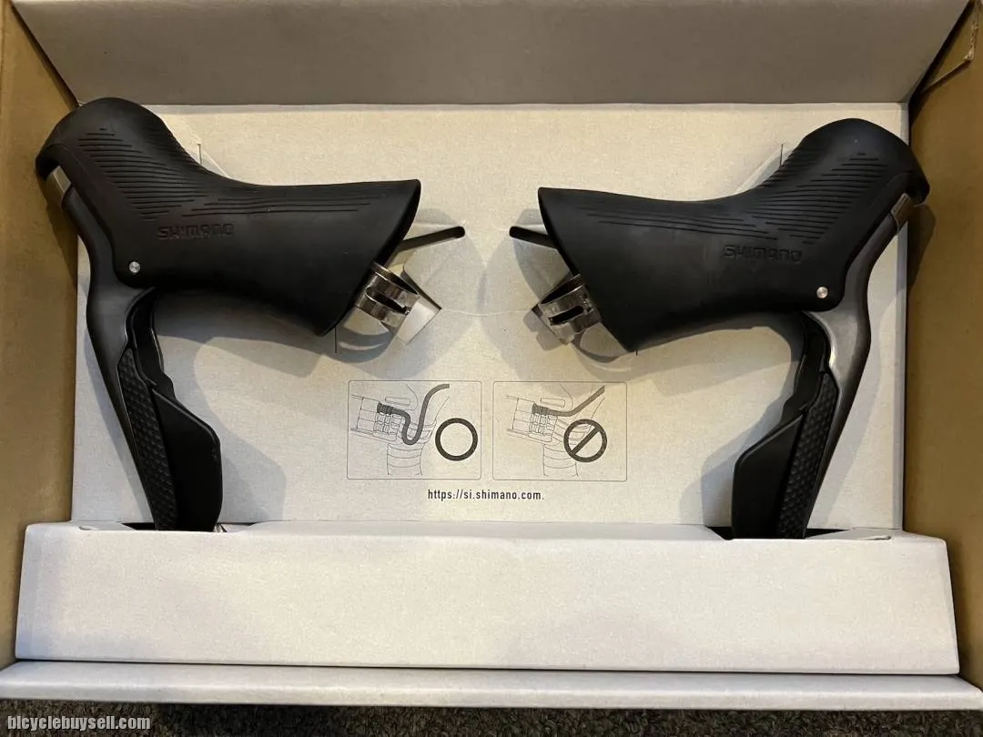 [SOLD] Shimano Ultegra Di2 R8150 R8100 Groupset (rim brake 12-speed)