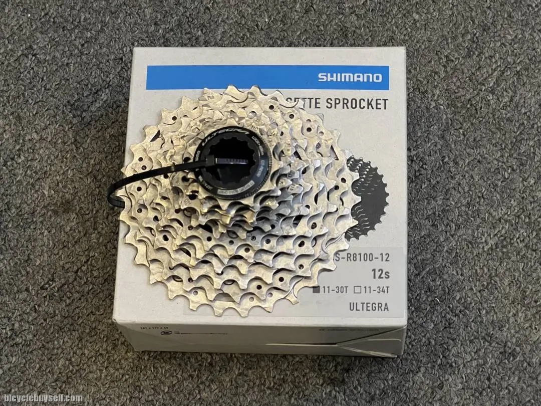 [SOLD] Shimano Ultegra Di2 R8150 R8100 Groupset (rim brake 12-speed)