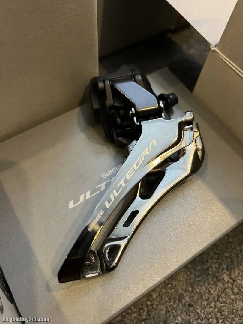 [SOLD] Shimano Ultegra Di2 R8150 R8100 Groupset (rim brake 12-speed)