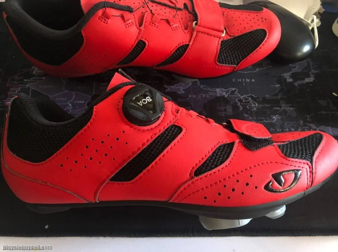 GIRO SAVIX 2