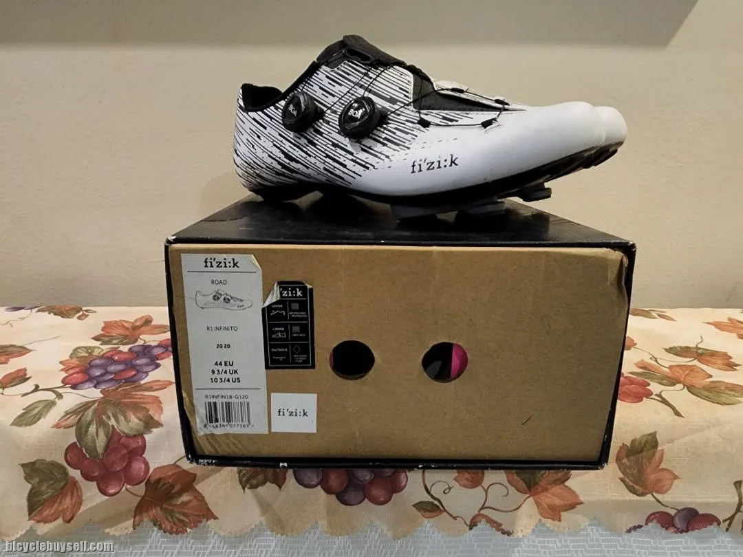 FIZIK R1 Infinito Road Shoes Giro Special Edition Size 44