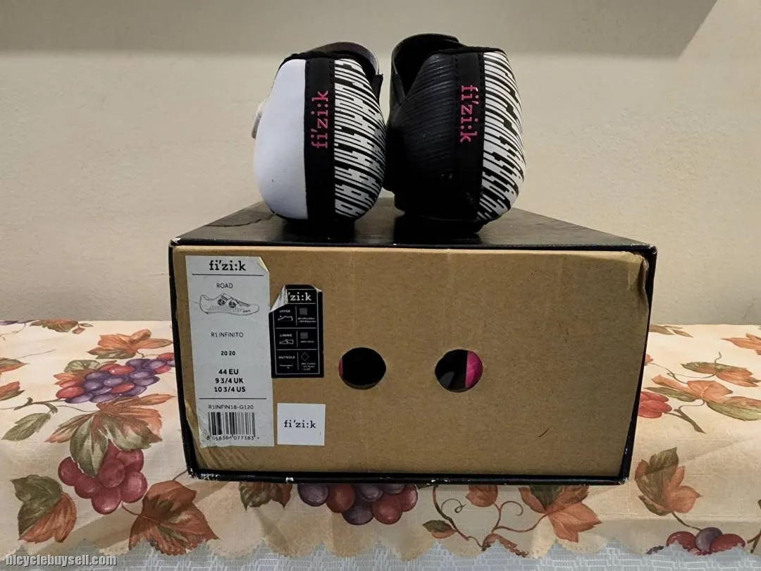 FIZIK R1 Infinito Road Shoes Giro Special Edition Size 44