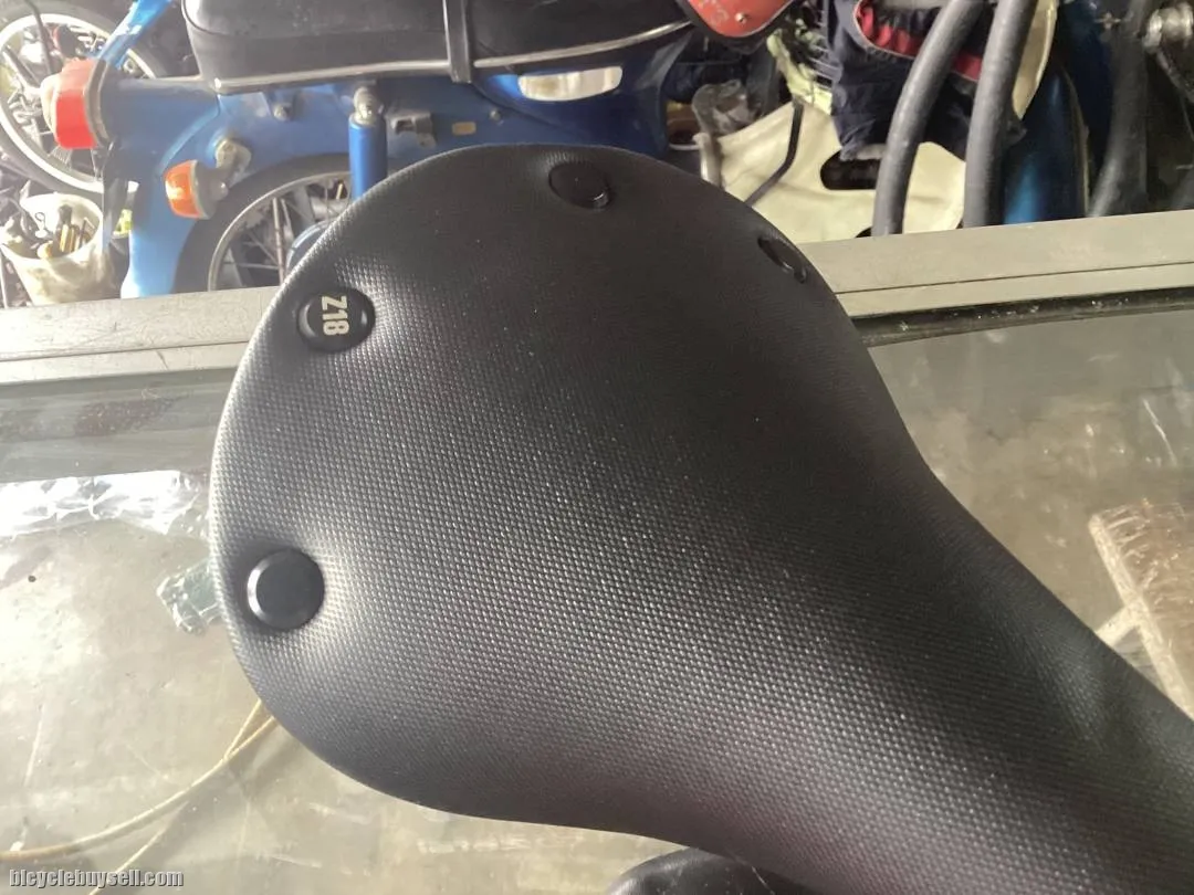 Luce Z18 Comfort Saddles (free pos w.m)