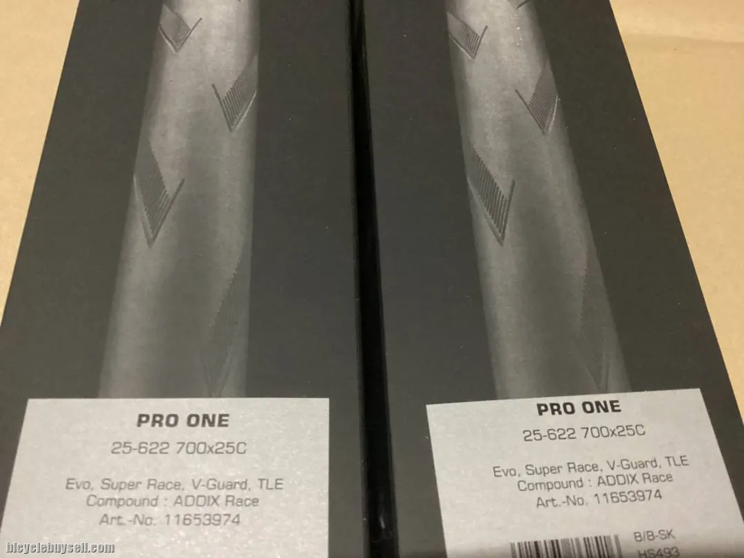 Schwalbe Pro One Tubeless Tire 700x25c - 1Pair (free pos w.m)