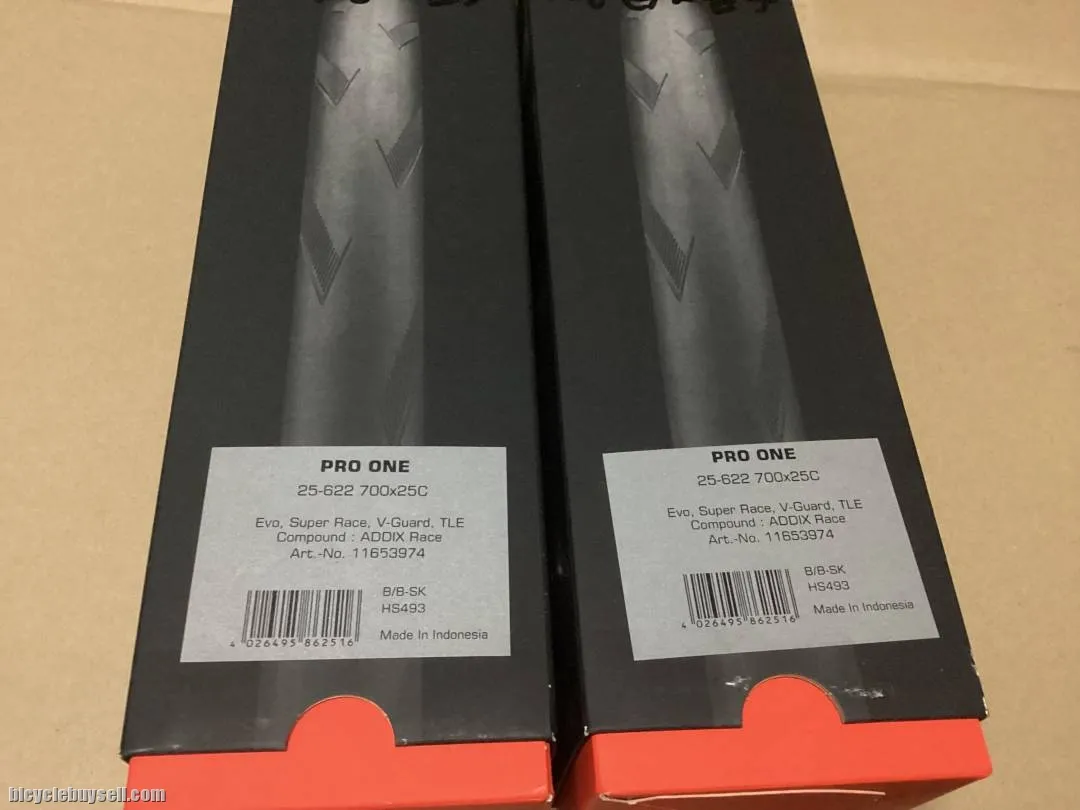 Schwalbe Pro One Tubeless Tire 700x25c - 1Pair (free pos w.m)