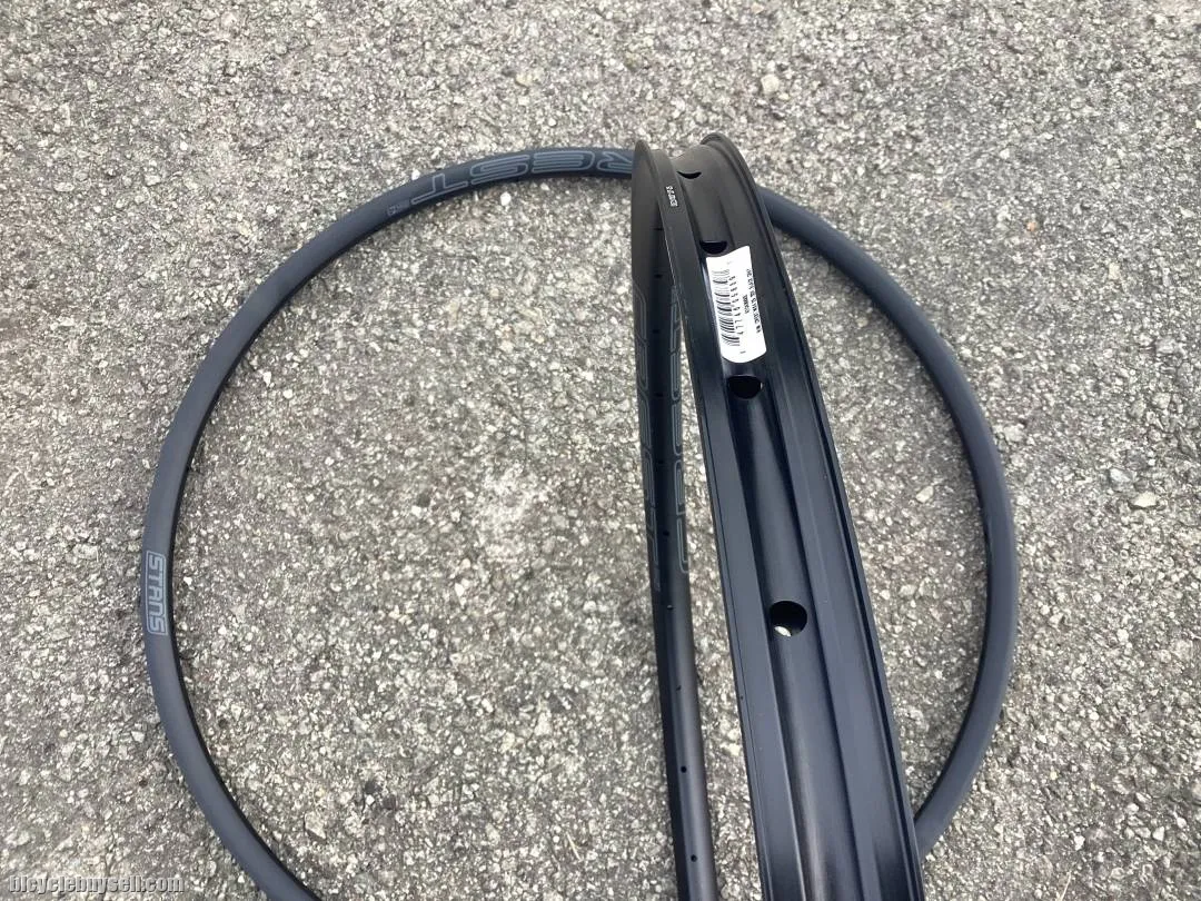 Ztr Crest MK4 32-Hole / 29er Rimset (free pos w.m.)