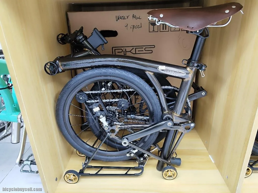 Premium Trifold Collection, Mantell, Leggero Premium, Bike's Custom, Carbon Wheelset