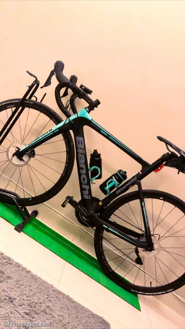 Bianchi Aria Ultegra Disc Roadbike