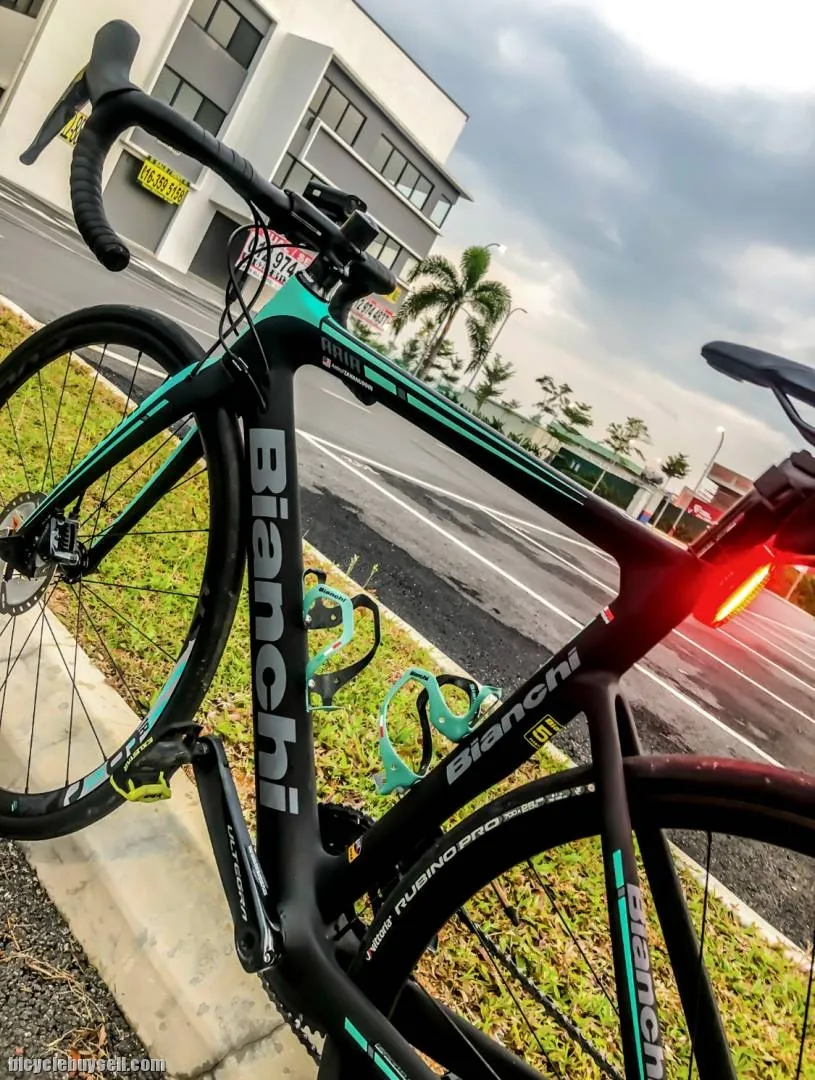 Bianchi Aria Ultegra Disc Roadbike