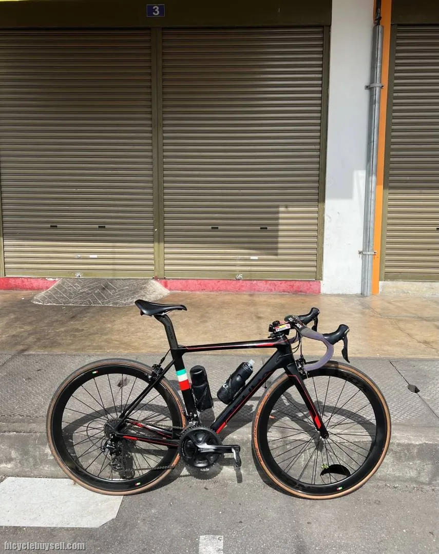 RENOX R1 Roadbike
