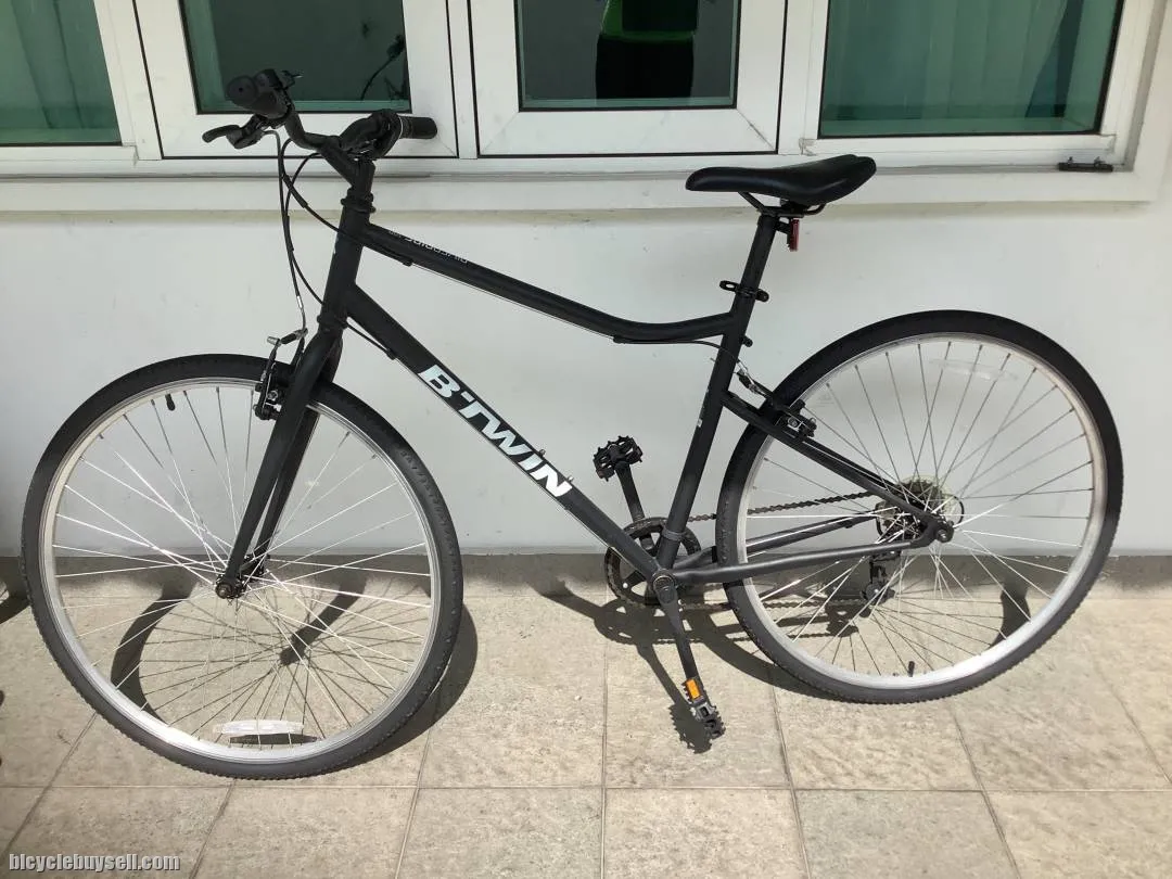 BTWIN Riverside 100 Hybrid Bicycle