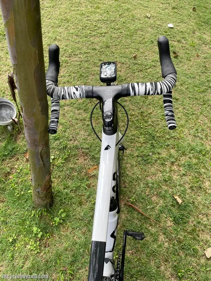 Factor O2 white/black latest model ORIGINAL (not replica)