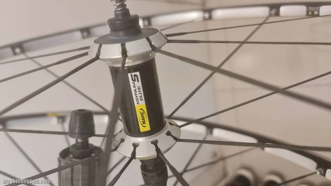 Mavic kysrium Elite S climbers wheelset. 1.5kg, made in EU