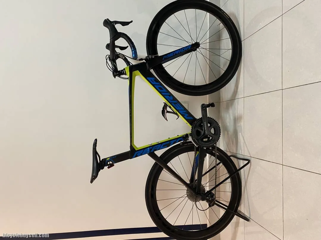 MERIDA REACTO 6000  CARBON ROADBIKE