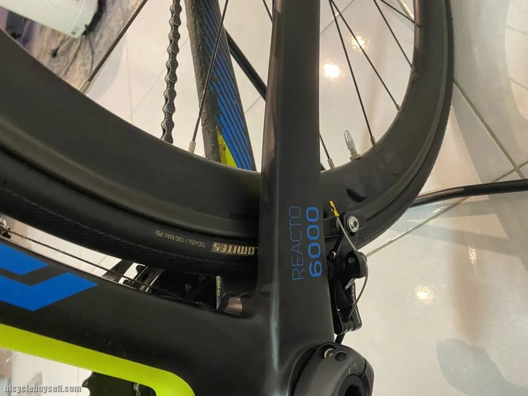 MERIDA REACTO 6000  CARBON ROADBIKE