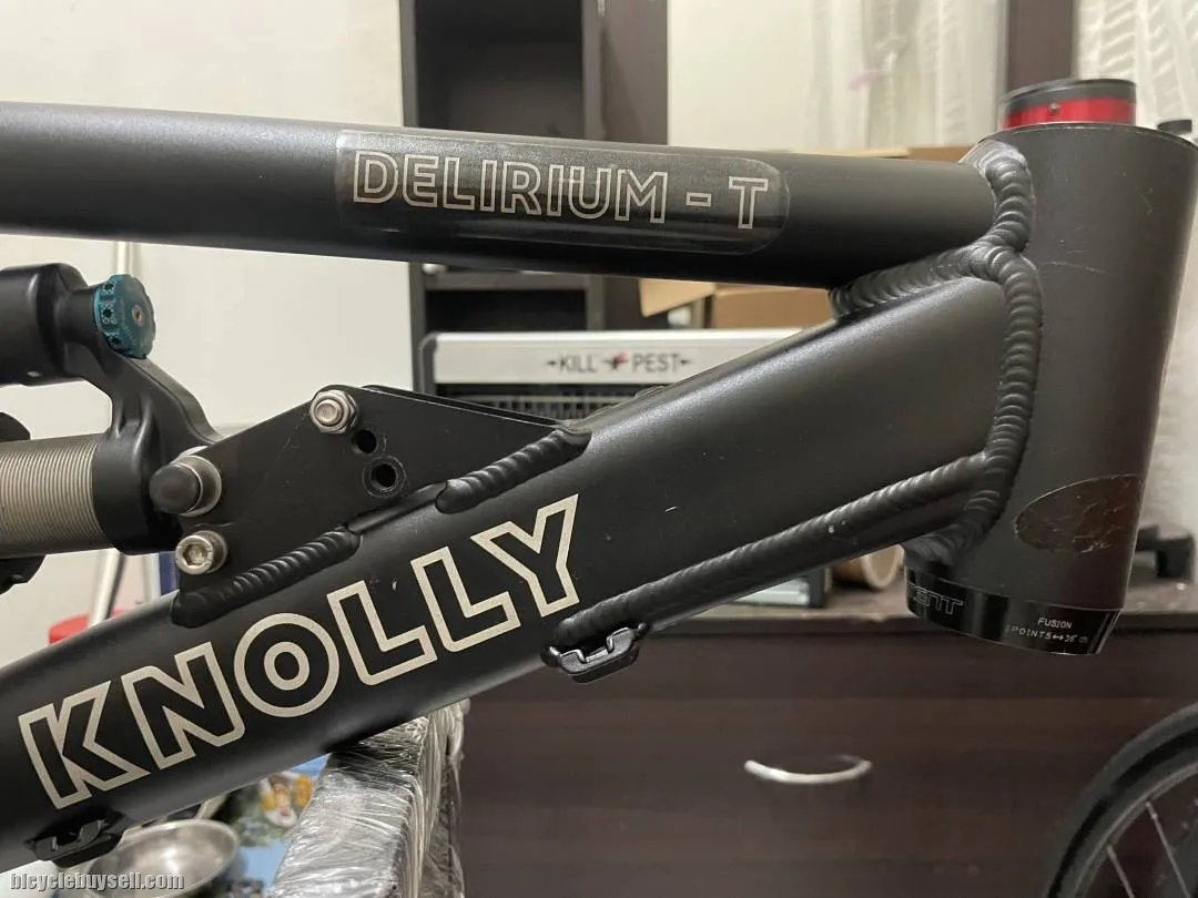 Knolly delirium t