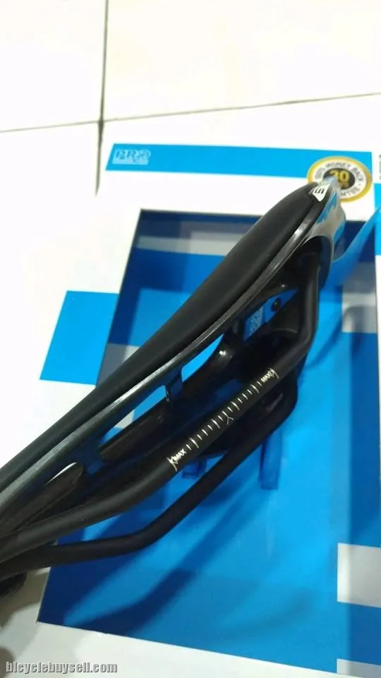 Shimano Pro Stealth Saddle.STIFF &amp; LIGHT WEIGHT