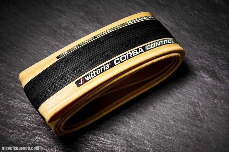 VITTORIA CORSA CONTROL GRAPHENE 2.0