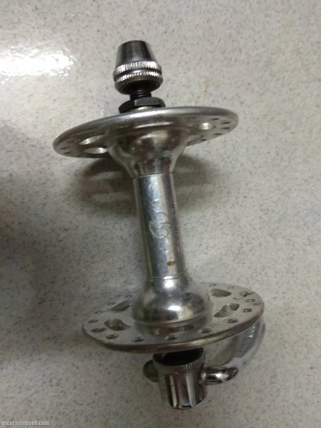 1970's vintage shimano large flange front hub only