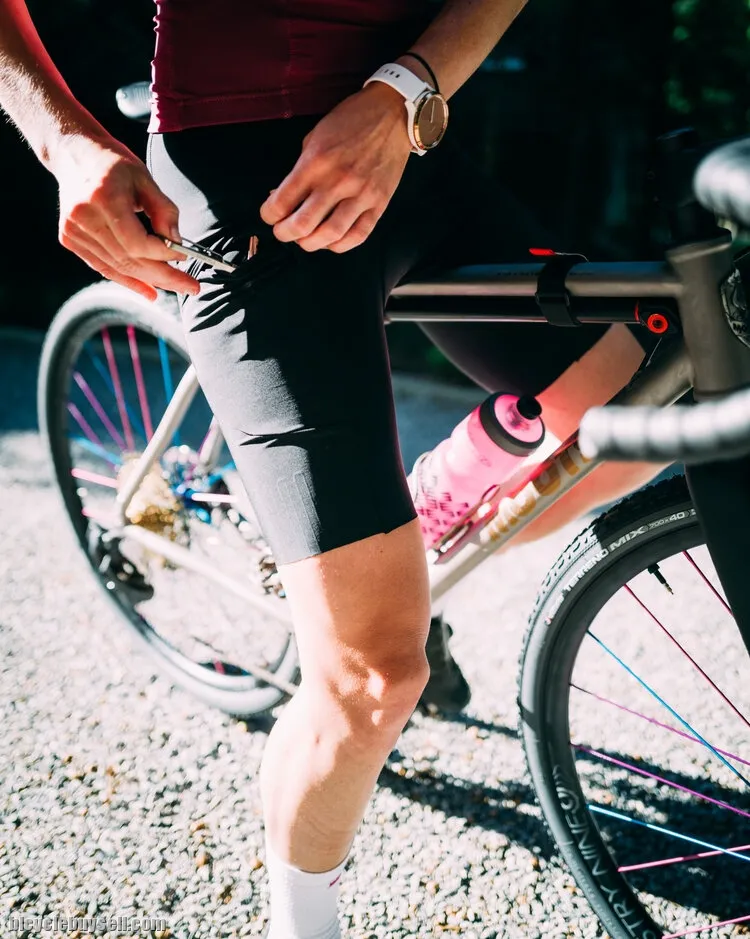 CASTELLI UNLIMITED BIBSHORT KISS Air2 seat pad for long-distance comfort Cargo Pocket