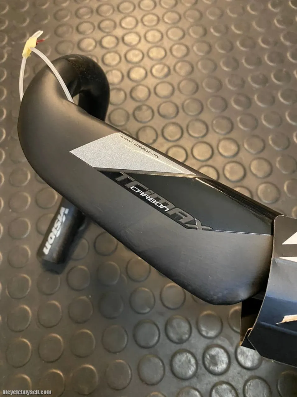 VISION TRIMAX CARBON AERO COMPACT HANDLEBARS Di2  READY INTERNAL CABLE ROUTING ROAD BIKES