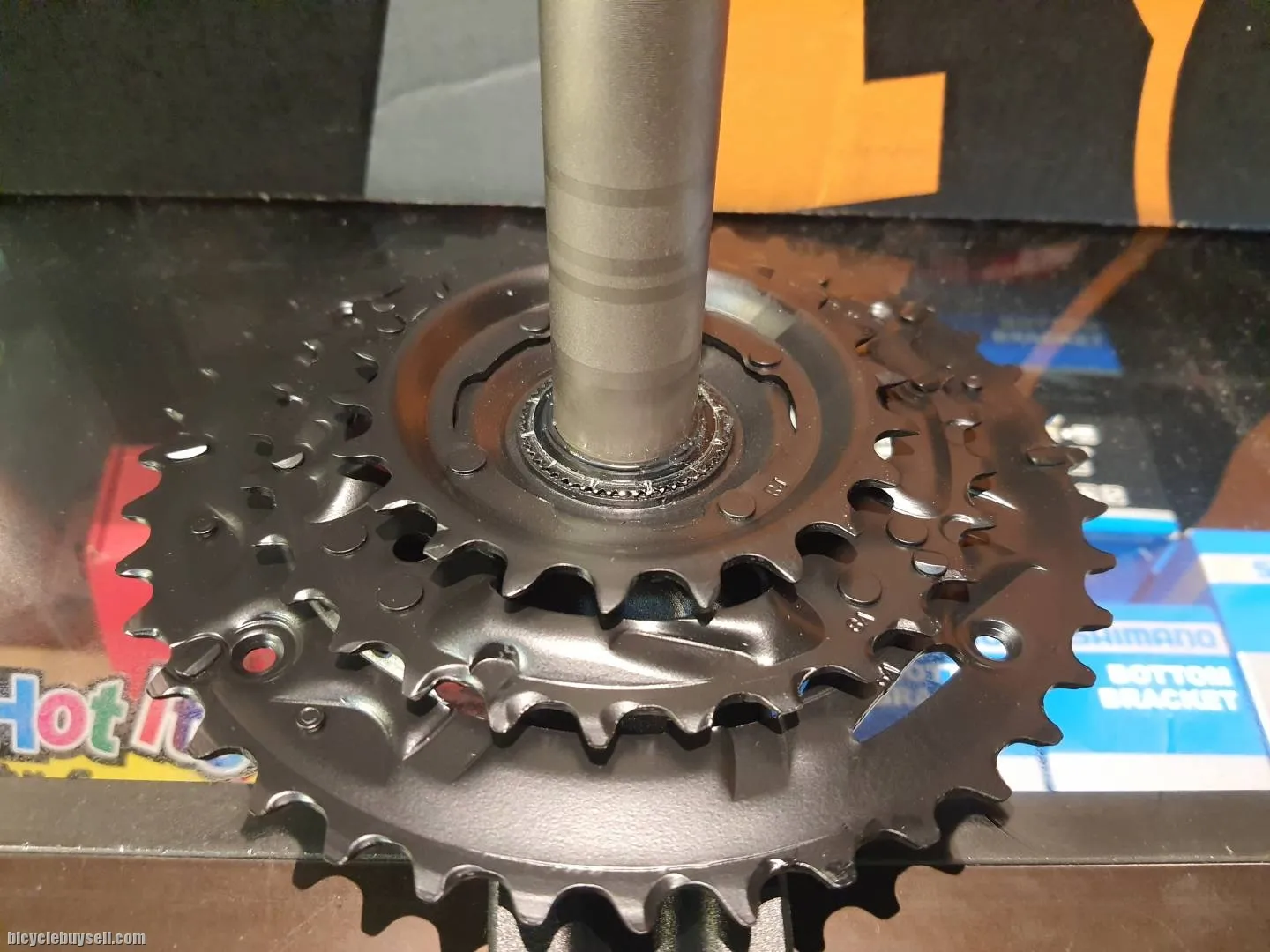 Shimano MT210 Crankset