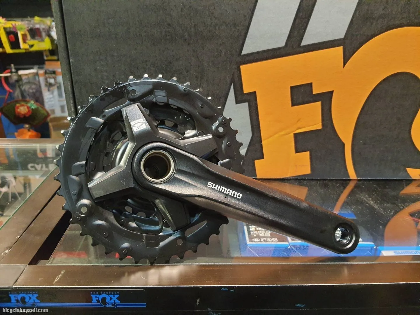 Shimano MT210 Crankset