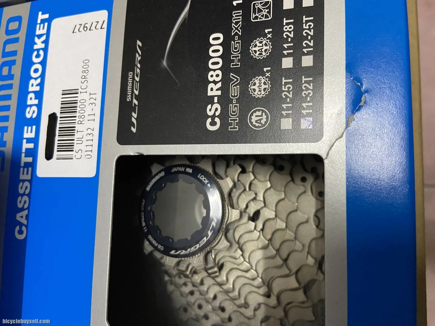 Shimano Cassette 11speeds Ultegra 34T,32T and 30T.