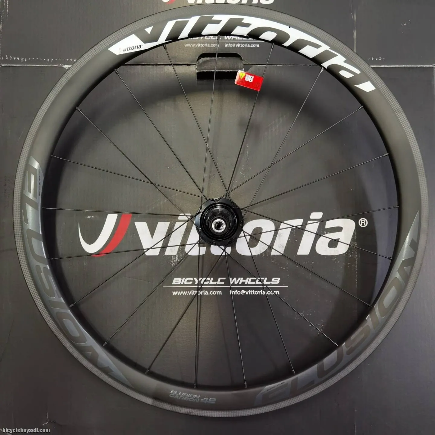 VITTORIA ELUSION RIM BRAKE CARBON WHEEL SET