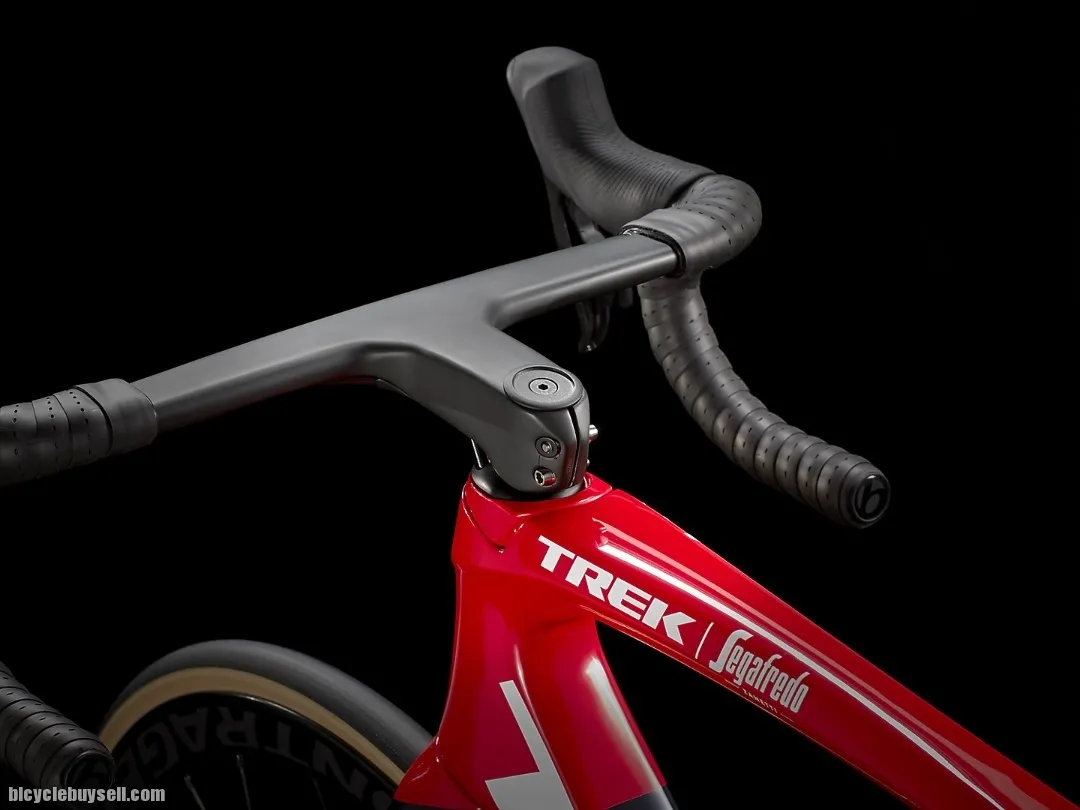 2023 TREK EMONDA SLR 9 E-TAP READY STOCK !
