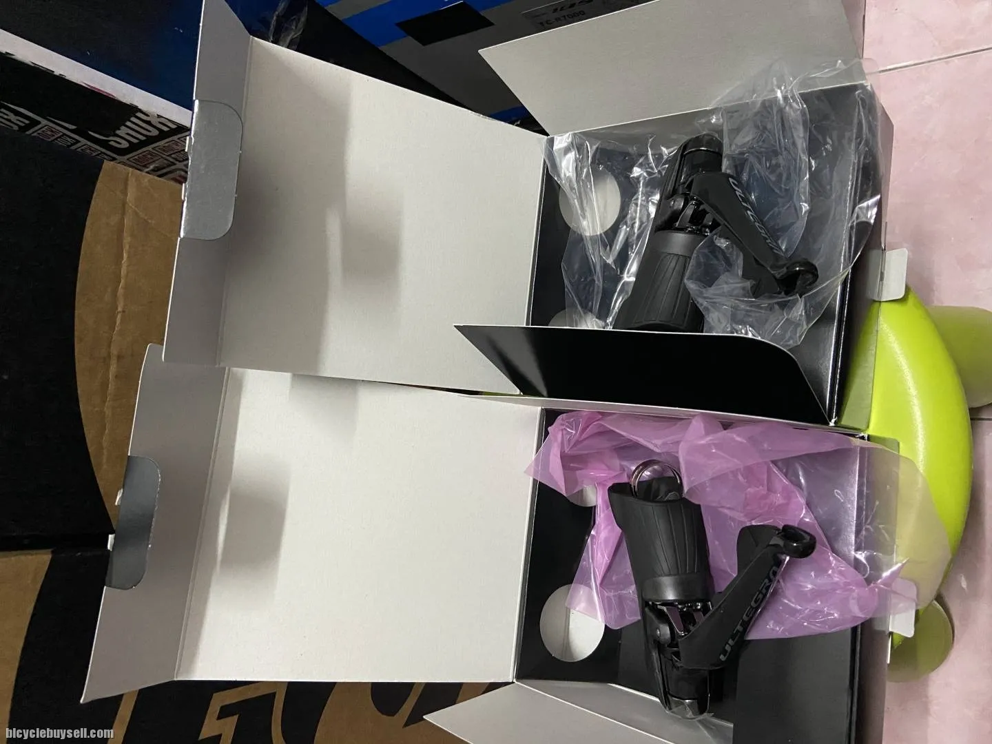 Shimano Ultegra shifter R8000 11speeds set