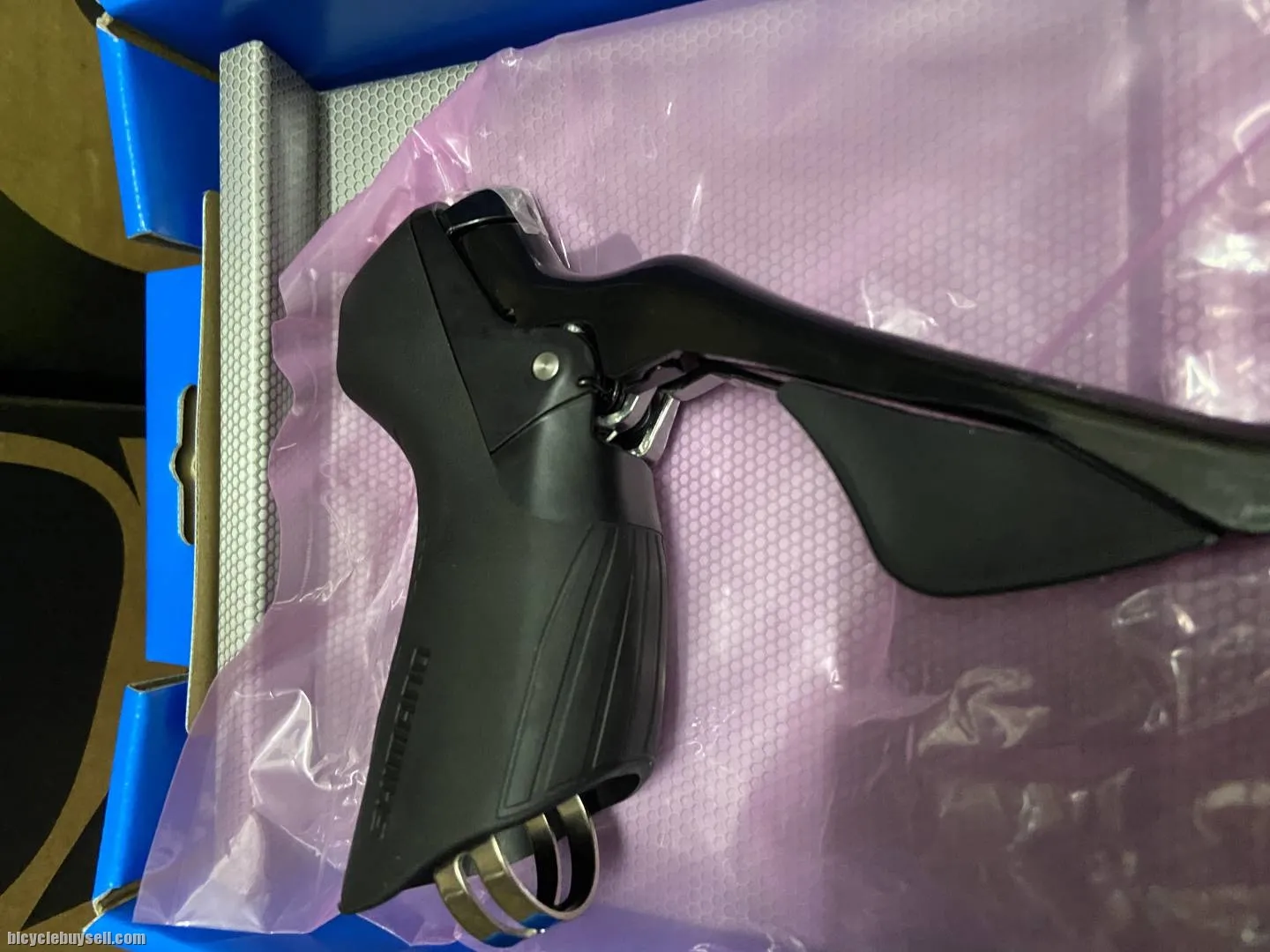 Shifter 105 R7000 11speeds.