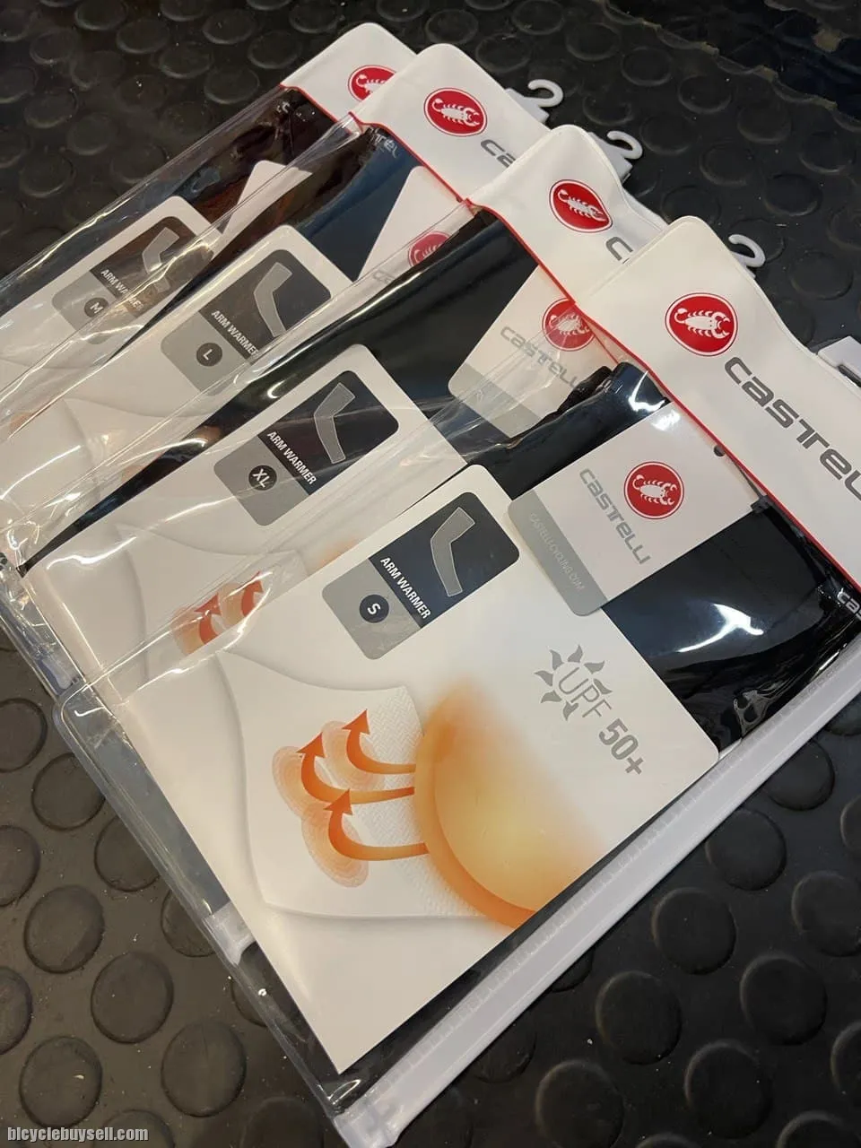 CASTELLI UPF 50+ LIGHT ARM SLEEVES ARM WARMERS CYCLING PREMIUM