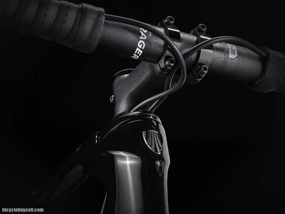 2022 TREK EMONDA SL 6 E-TAP READY STOCK !
