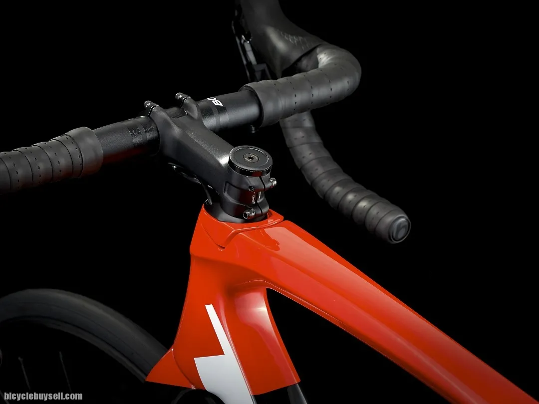 2022 TREK EMONDA SL 6 PRO READY STOCK !