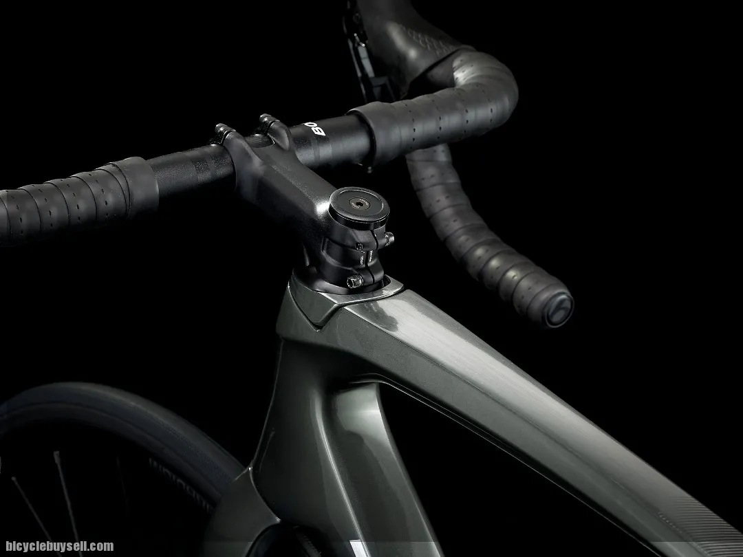 2022 TREK EMONDA SL 6 PRO READY STOCK !