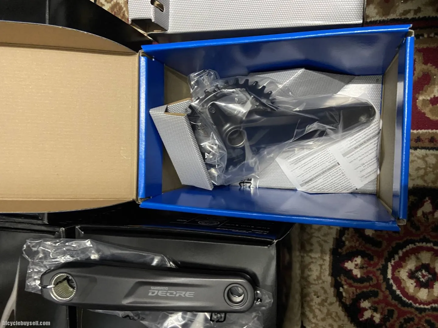 Shimano Deore Crankset 10/11speeds 32T singles.