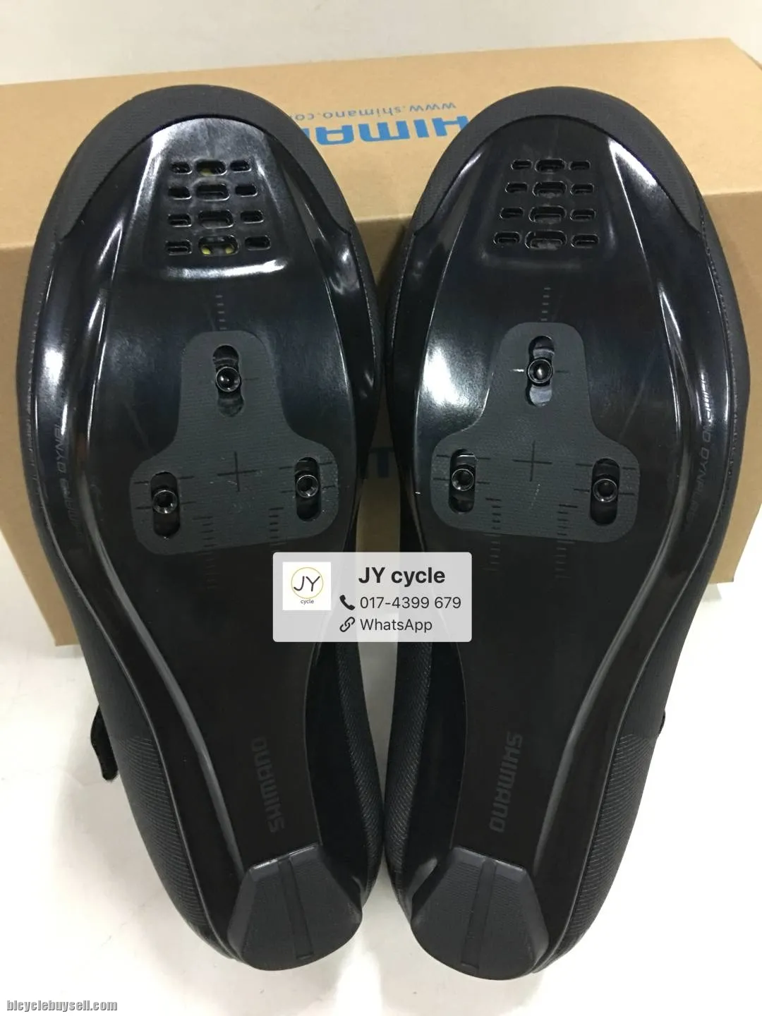 SHIMANO RC1 Cycling Shoes (ROAD) - FREE POSTAGE