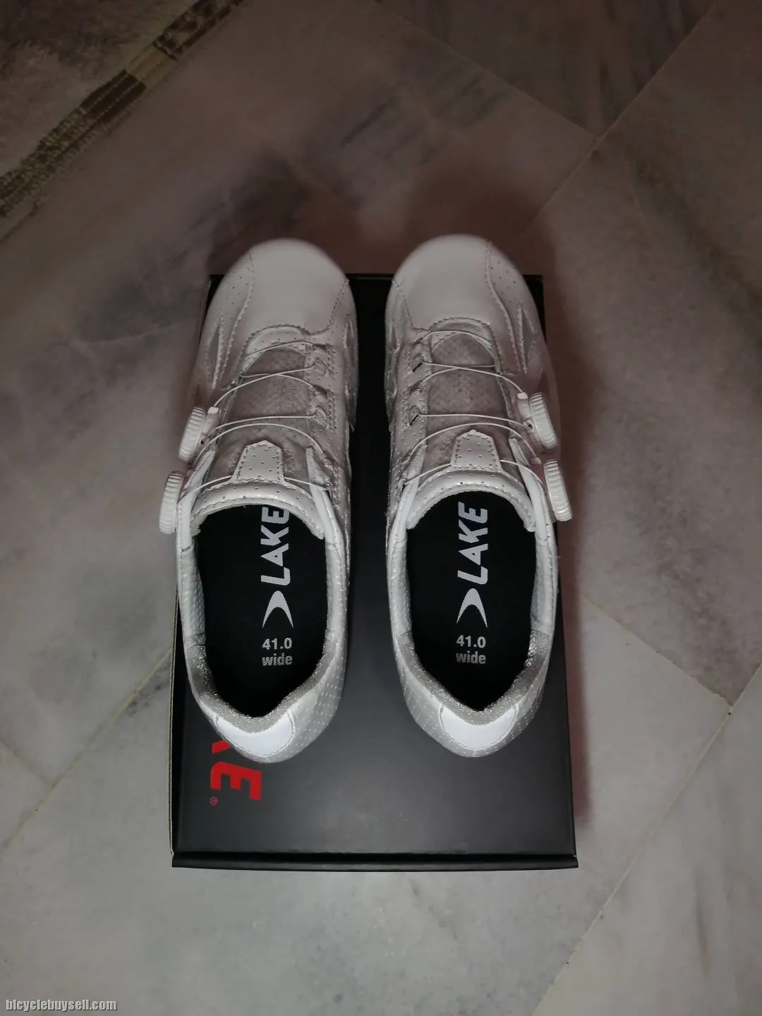 SOLD Lake CX 302 Cycling Shoes EU41 Wide (equivalent: Shimano, Giro EU42)