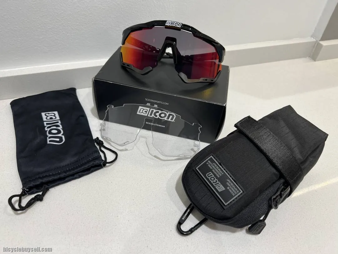 [SOLD] Scicon Aeroshade XL Sunglass
